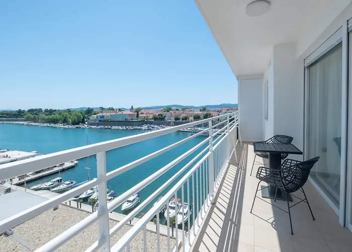 Apartman Sea View Mia Just Renovated *