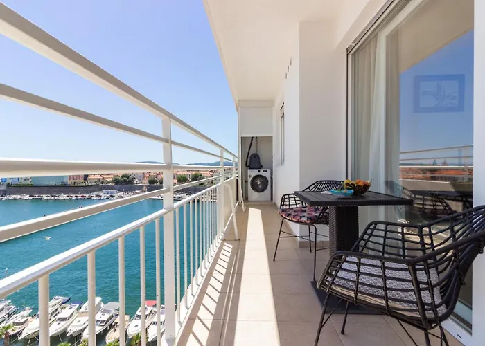 Apartman Sea View Mia Just Renovated