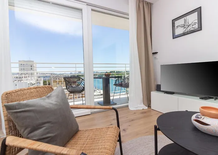 Sea View Mia Just Renovated Apartman *
