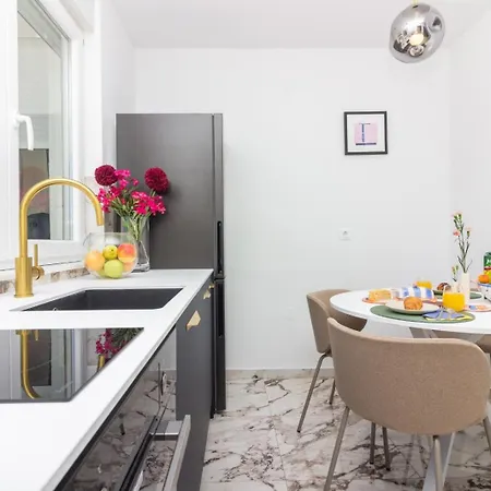 Apartment Sea View Mia Just Renovated *