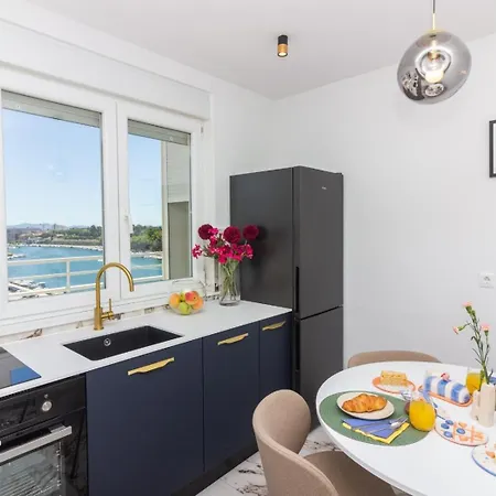 Sea View Mia Just Renovated