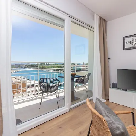 Apartment Sea View Mia Just Renovated