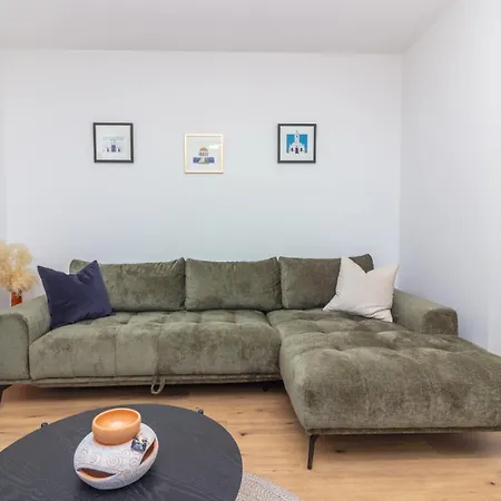 Apartment Sea View Mia Just Renovated *