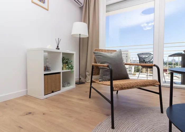 Sea View Mia Just Renovated Апартаменты *